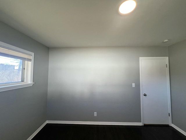 6827 N 44th STREET, Milwaukee, WI 53223