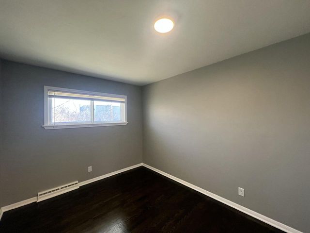 6827 N 44th STREET, Milwaukee, WI 53223