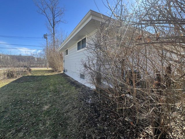 6827 N 44th STREET, Milwaukee, WI 53223