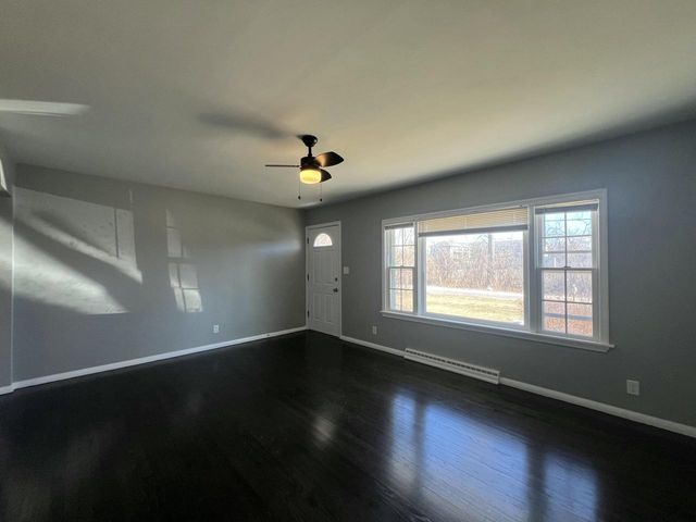 6827 N 44th STREET, Milwaukee, WI 53223