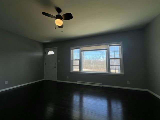 6827 N 44th STREET, Milwaukee, WI 53223