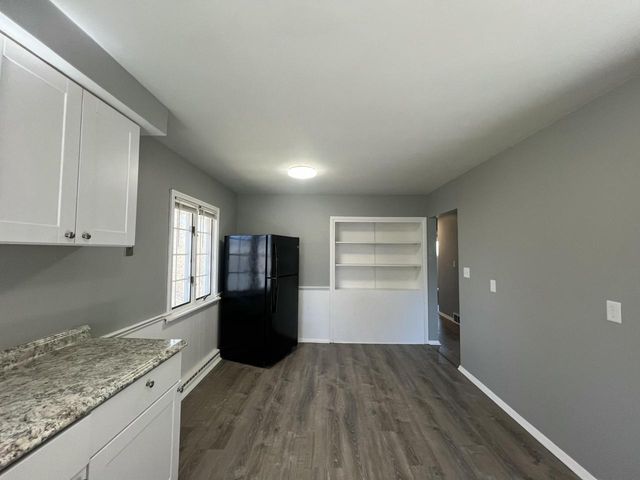 6827 N 44th STREET, Milwaukee, WI 53223