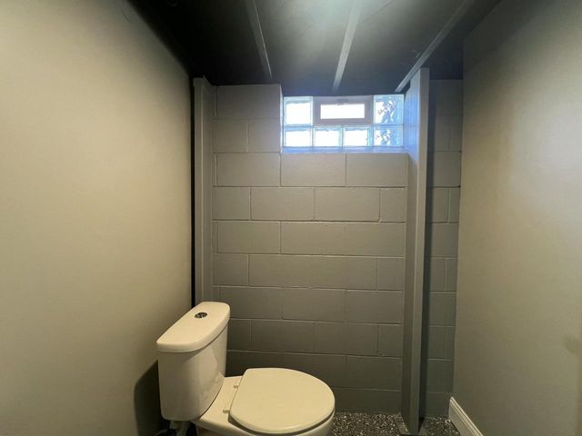 6827 N 44th STREET, Milwaukee, WI 53223