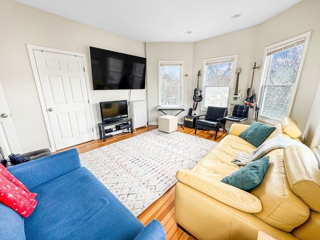 107 Columbia Street 3, Cambridge, MA 02139