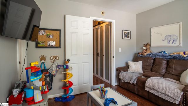 623 Fairview Lake Way, Simpsonville, SC 29680
