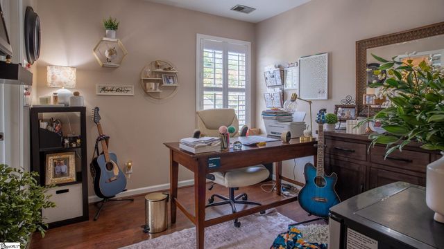623 Fairview Lake Way, Simpsonville, SC 29680