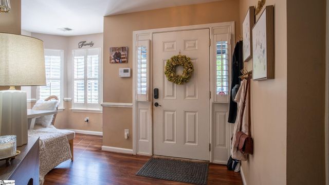 623 Fairview Lake Way, Simpsonville, SC 29680