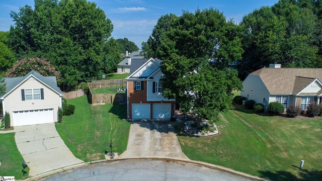 623 Fairview Lake Way, Simpsonville, SC 29680