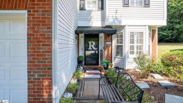 623 Fairview Lake Way, Simpsonville, SC 29680