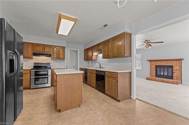5252 Club Head RD, Virginia Beach, VA 23455