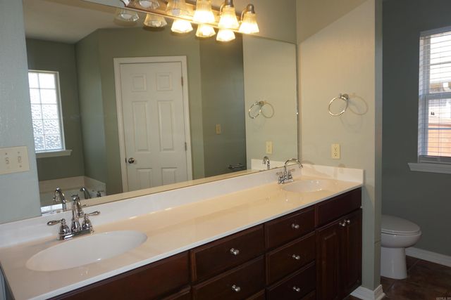 1408 Sydney Street, Searcy, AR 72143