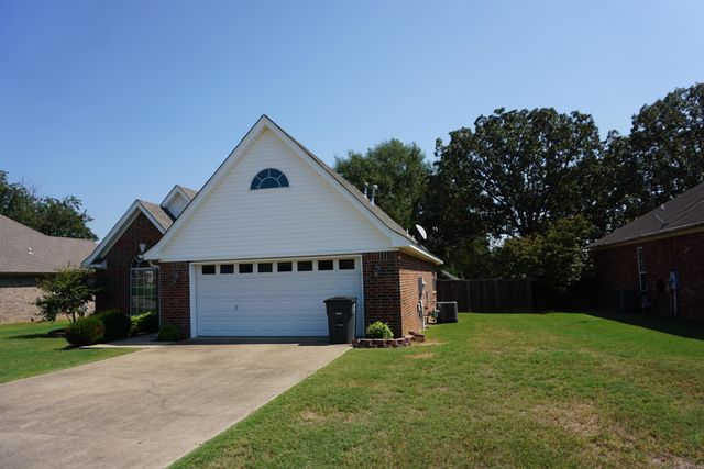 1408 Sydney Street, Searcy, AR 72143