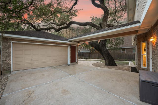 10604 Ames LN, Austin, TX 78739