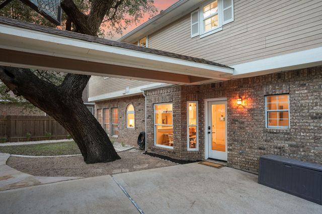10604 Ames LN, Austin, TX 78739