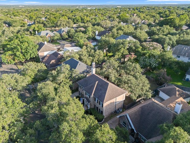 10604 Ames LN, Austin, TX 78739
