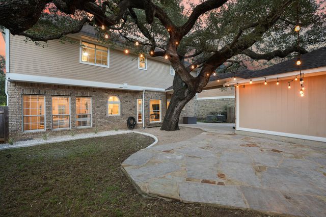 10604 Ames LN, Austin, TX 78739