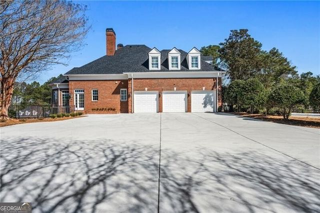 1400 Paul Aiken Road, Dallas, GA 30132