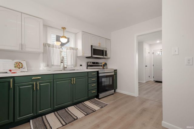 1137 E Mishawaka Avenue, Mishawaka, IN 46544