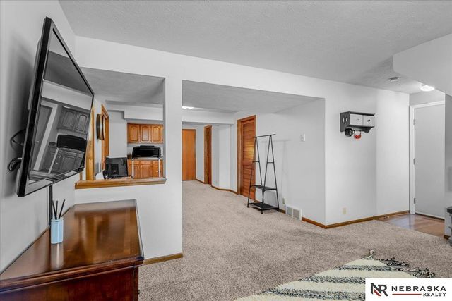 16615 Ehlers Street, Omaha, NE 68135