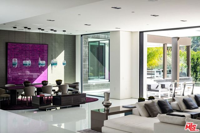 1231 Lago Vista Drive, Beverly Hills, CA 90210
