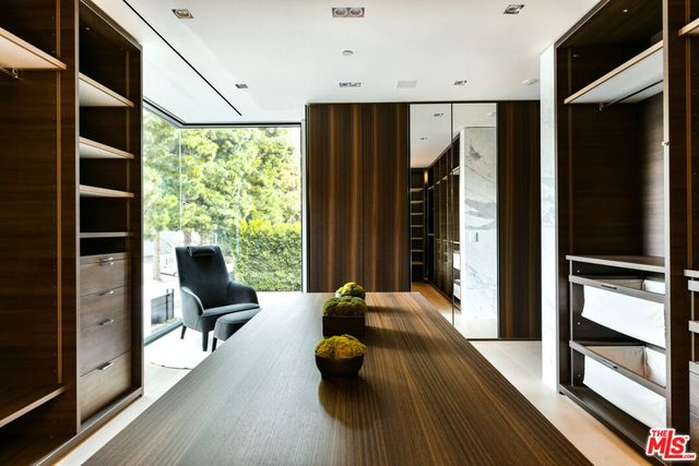 1231 Lago Vista Drive, Beverly Hills, CA 90210
