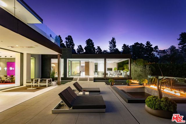1231 Lago Vista Drive, Beverly Hills, CA 90210
