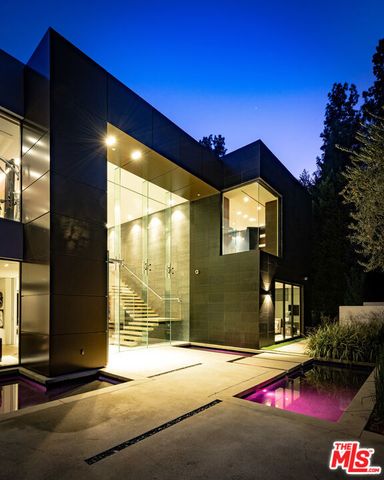 1231 Lago Vista Drive, Beverly Hills, CA 90210
