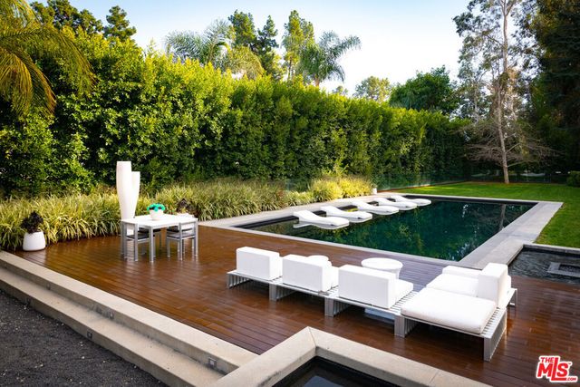 1231 Lago Vista Drive, Beverly Hills, CA 90210