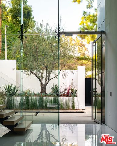 1231 Lago Vista Drive, Beverly Hills, CA 90210