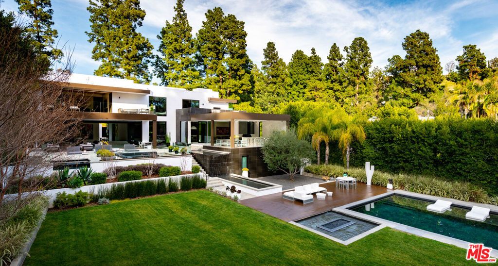 1231 Lago Vista Drive, Beverly Hills, CA 90210