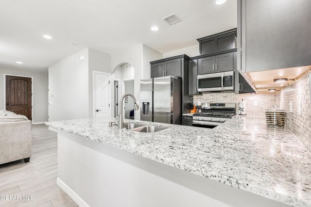 2208 TIERRA DELMONTE Drive, El Paso, TX 79938