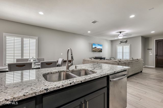 2208 TIERRA DELMONTE Drive, El Paso, TX 79938