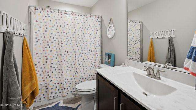 2240 Three Oaks Drive, Greenville, NC 27858