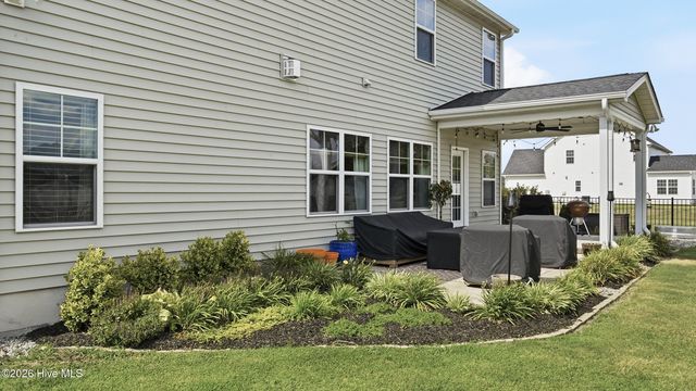 2240 Three Oaks Drive, Greenville, NC 27858