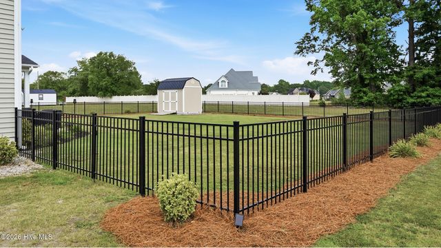 2240 Three Oaks Drive, Greenville, NC 27858