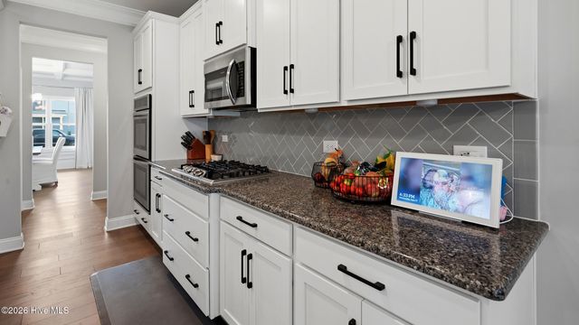 2240 Three Oaks Drive, Greenville, NC 27858