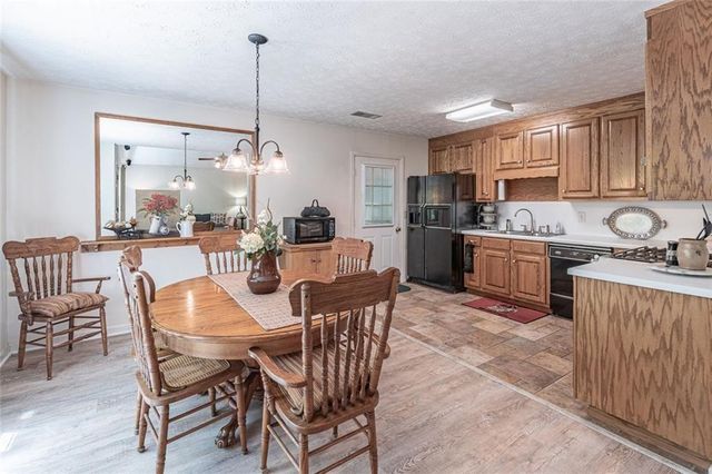 3430 Lakeside Lane, Cumming, GA 30040