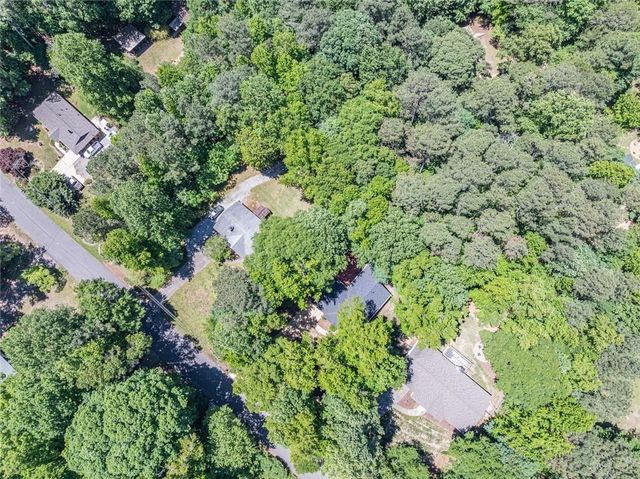 3430 Lakeside Lane, Cumming, GA 30040