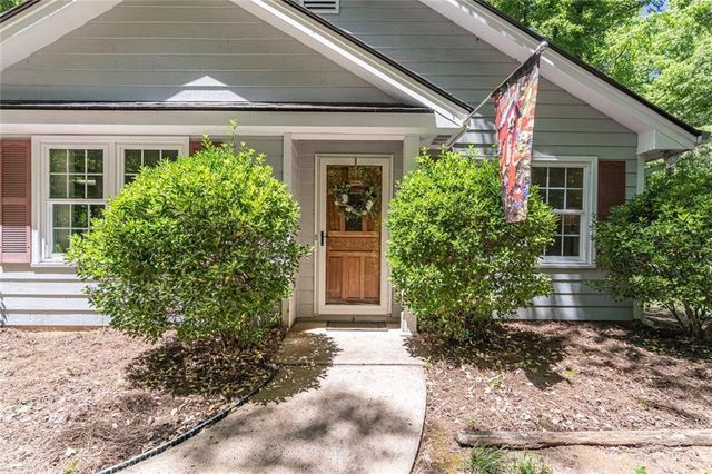 3430 Lakeside Lane, Cumming, GA 30040