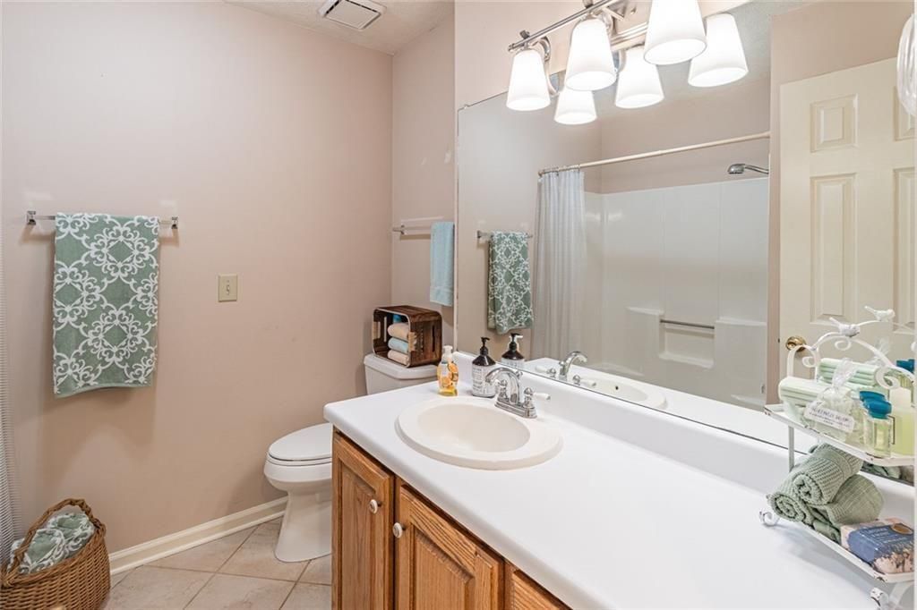 Image 29 of property listing at 3430 Lakeside Lane, Cumming, GA 30040