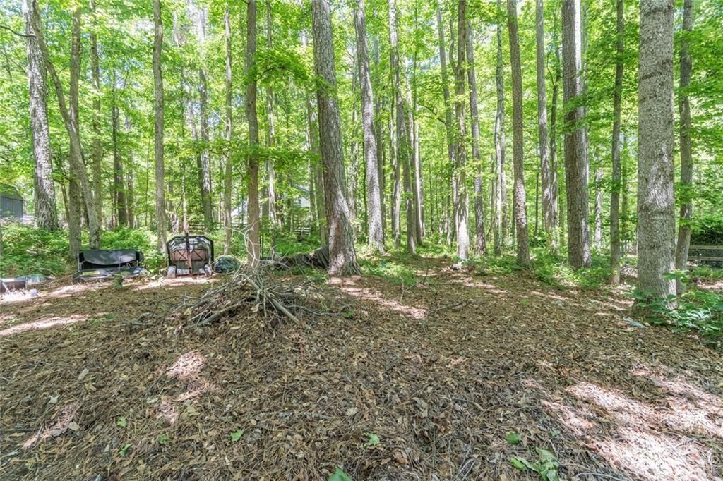 Image 40 of property listing at 3430 Lakeside Lane, Cumming, GA 30040