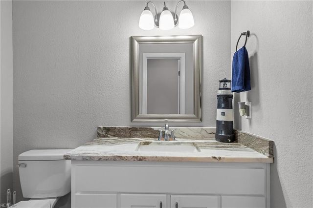 4021 Foxwood DR, Virginia Beach, VA 23462