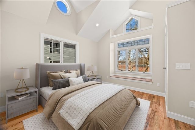 39 Spring St, Boston, MA 02132