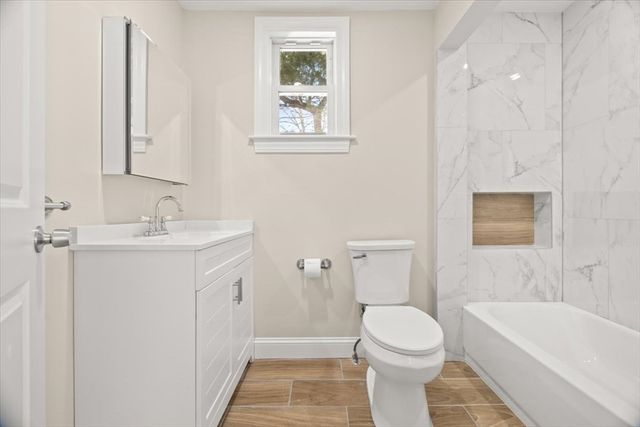 39 Spring St, Boston, MA 02132