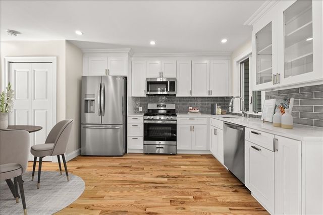 39 Spring St, Boston, MA 02132