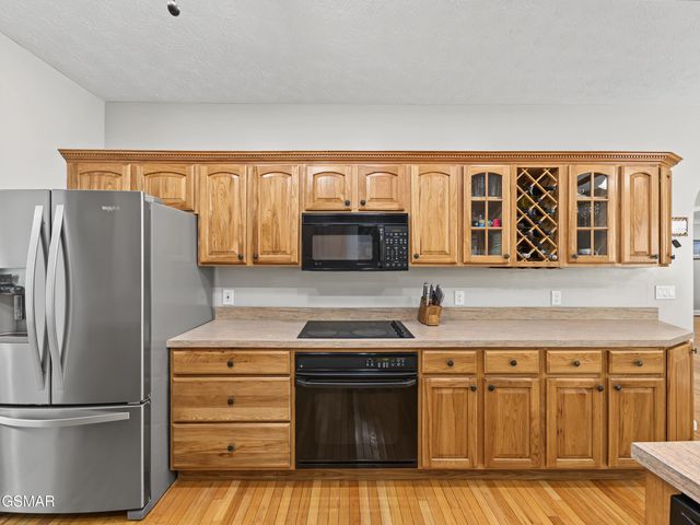 3223 Topside Drive, Kodak, TN 37764