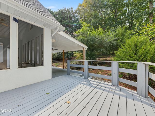 3223 Topside Drive, Kodak, TN 37764
