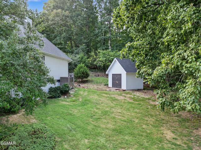 3223 Topside Drive, Kodak, TN 37764