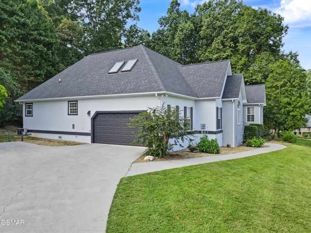 3223 Topside Drive, Kodak, TN 37764