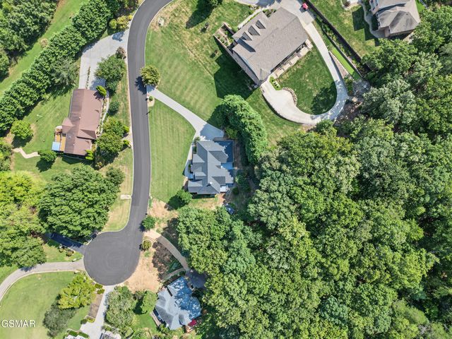 3223 Topside Drive, Kodak, TN 37764